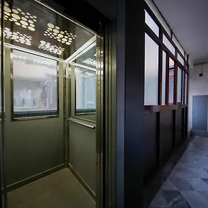 The Door Saturday Nápoles