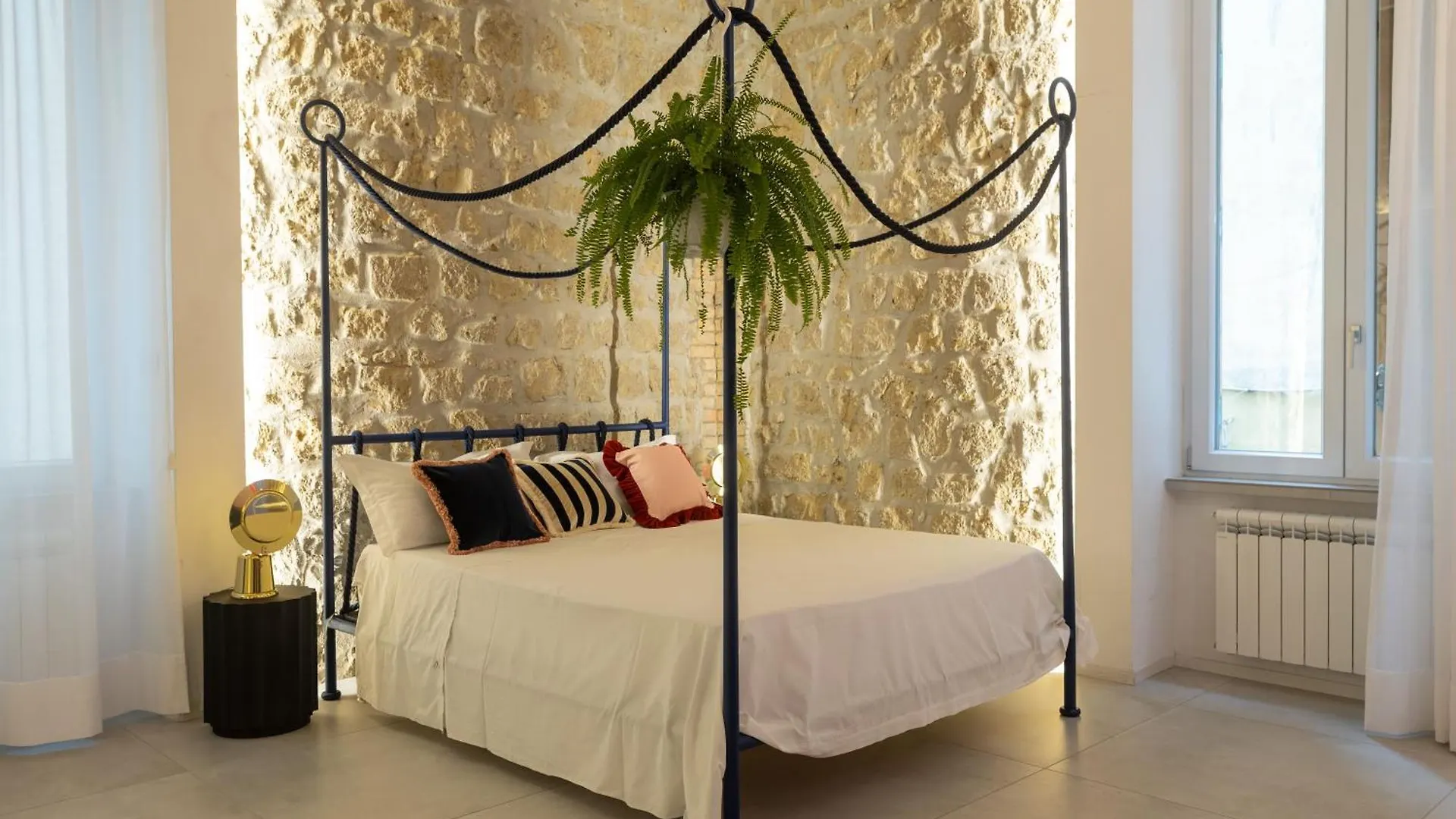 Montecalvario 34 By Napoliapartments Naples
